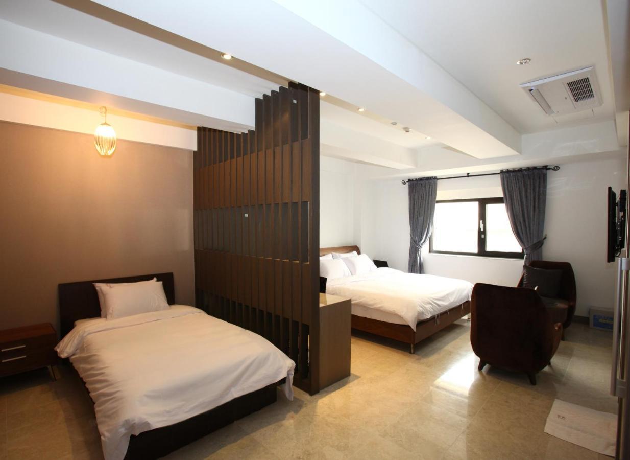 Suwon Reve Hotel Экстерьер фото