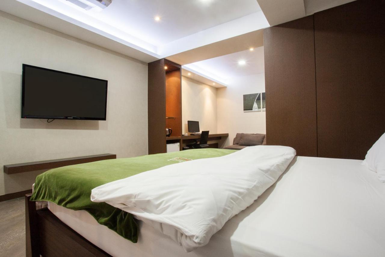 Suwon Reve Hotel Экстерьер фото