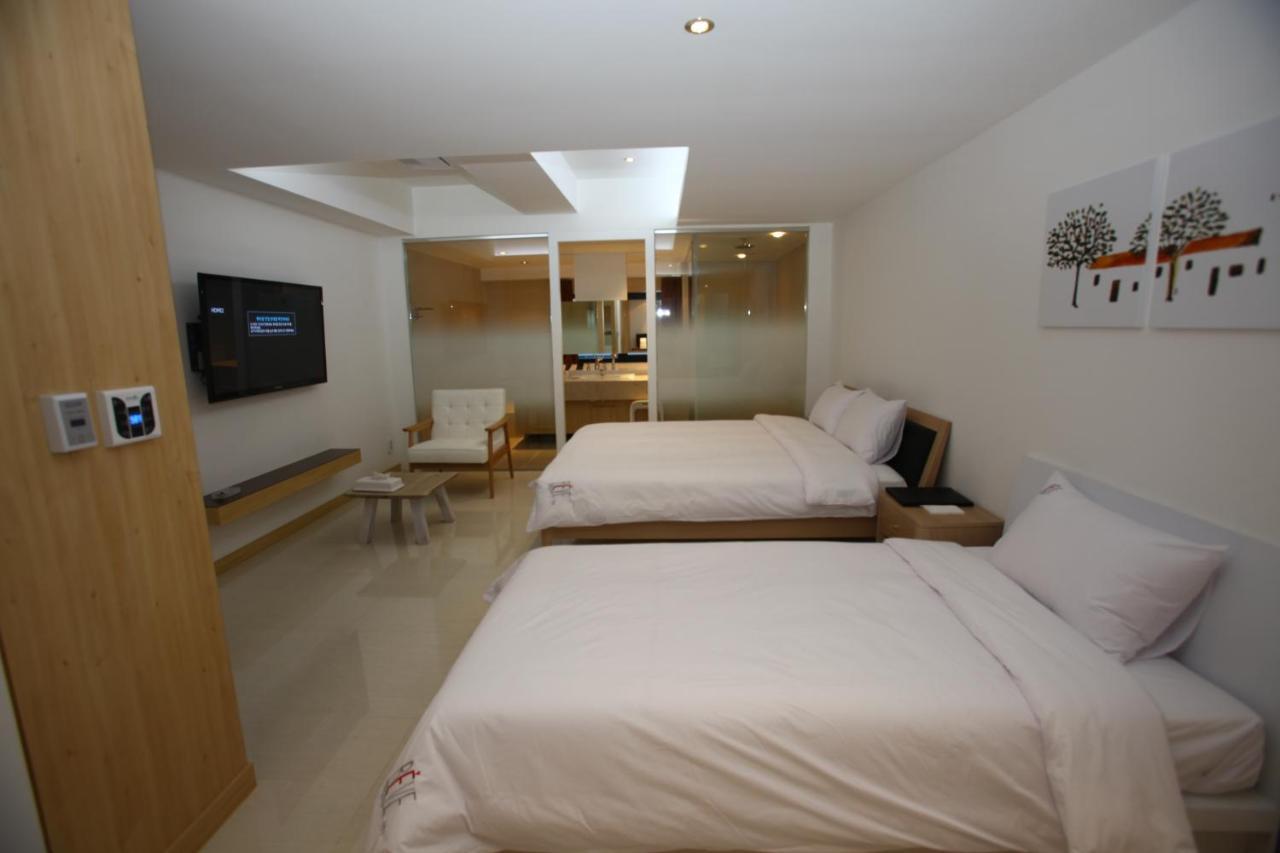 Suwon Reve Hotel Экстерьер фото