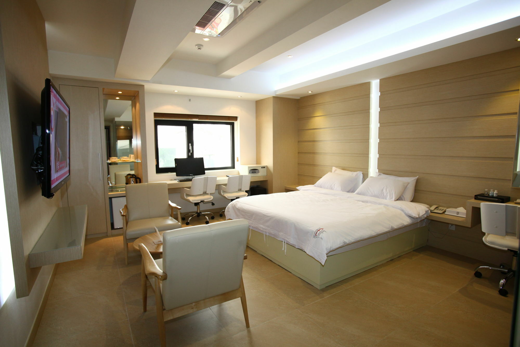 Suwon Reve Hotel Экстерьер фото